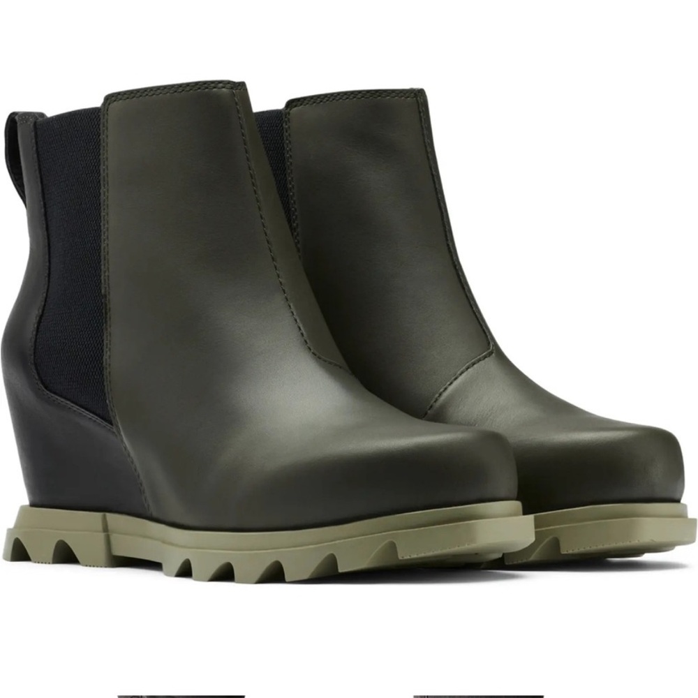 NWT Sorel Joan of Arctic III Waterproof Wedge Chelsea Boot